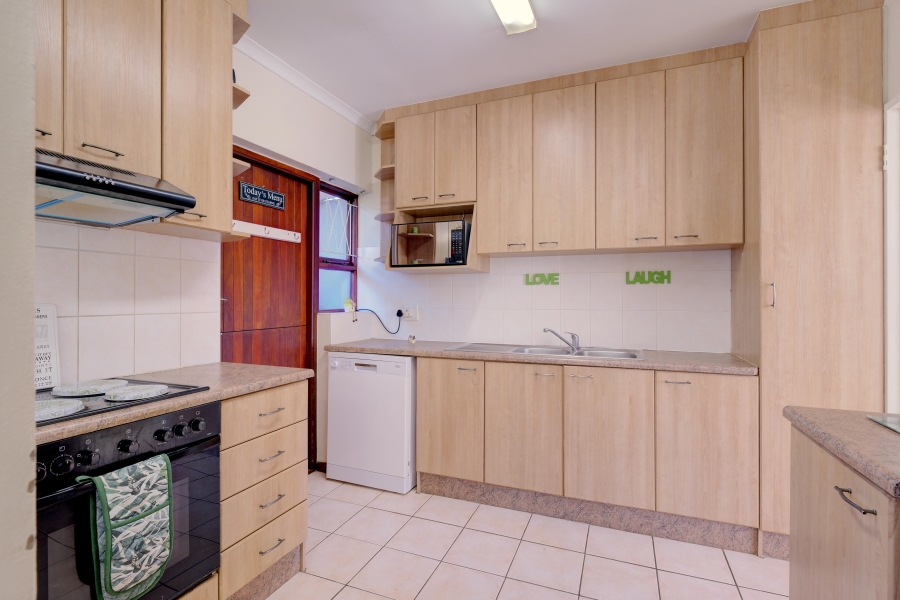 3 Bedroom Property for Sale in Sherwood Eastern Cape